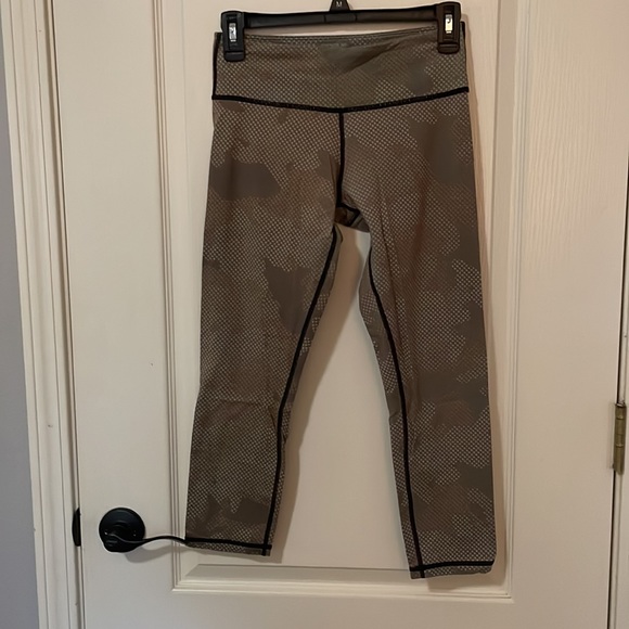 Rogue Capri leggings - Picture 3 of 5